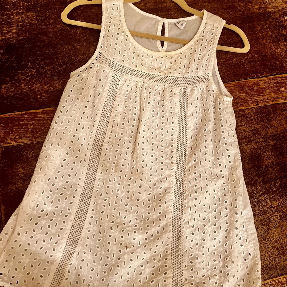 Old Navy Sleeveless Shirt, Size XS, Excellent Condition!